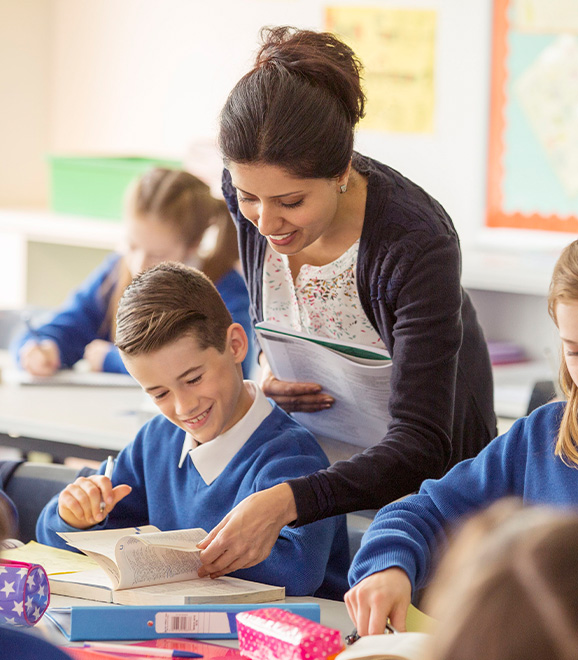 The relationship between teachers and students has become more harmonious