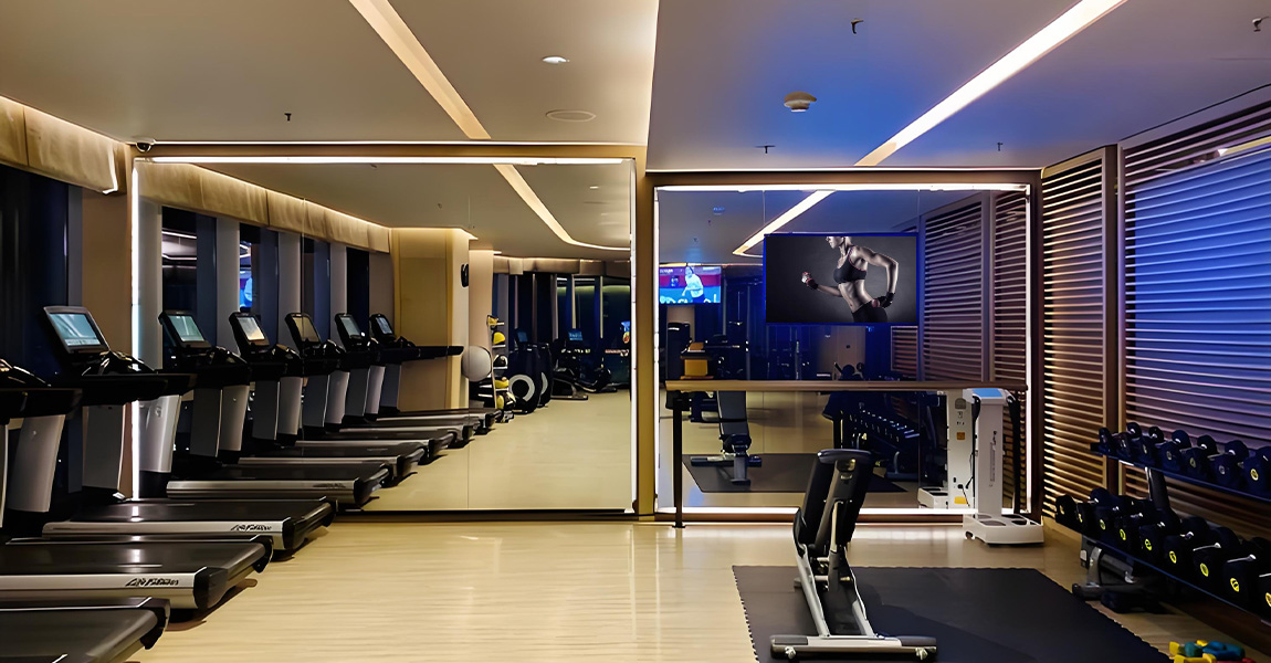 Wall-mounted digital signage brings more possibilities